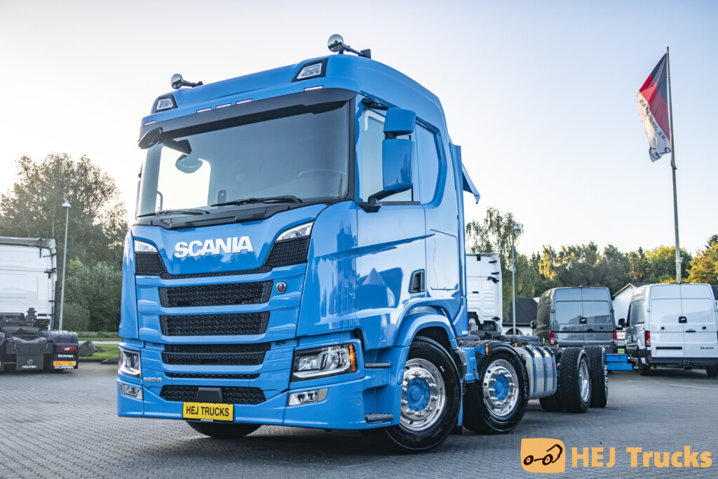 VK.12027 Scania R560 'SUPER' B8x2*6NB m. Wirehejs/Kran (Hiab X-HiPro 362 EP-5)